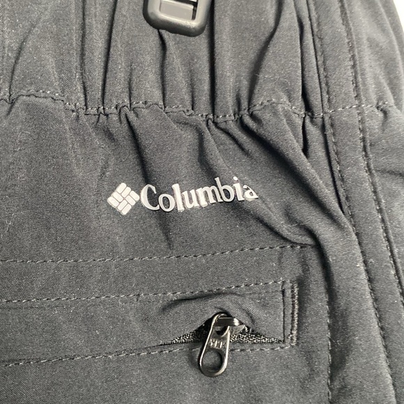 Columbia Women’s Shorts Size Medium - Picture 7 of 9